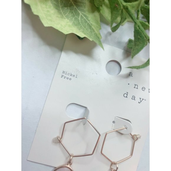 A New Day Semi-Precious Stone Beige Gold-Tone Dangle Drop Long Earrings … - Picture 2 of 4